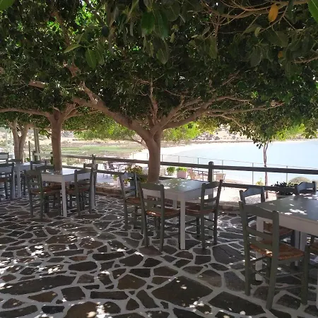 Apartament Kalados -beachfront Studios-