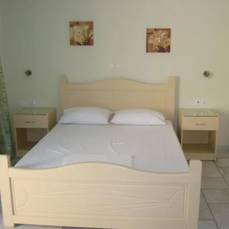 Apartament Kalados -beachfront Studios-