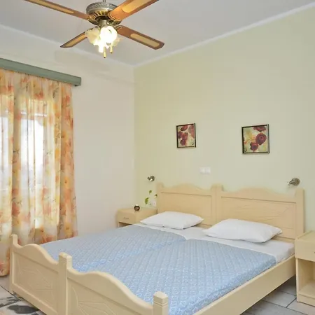 Lägenhet Kalados -beachfront Studios- Kalando