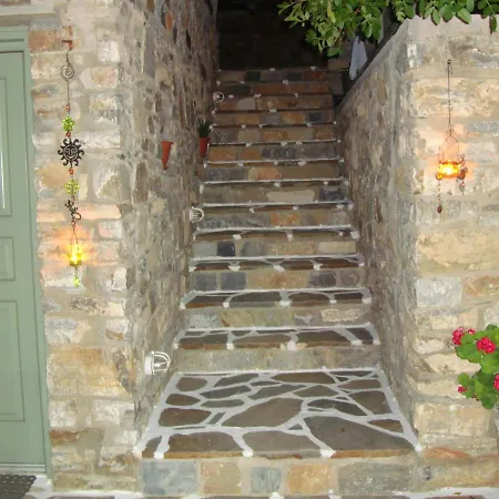 Kalados -beachfront Studios-