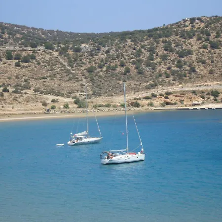 Kalados -beachfront Studios- *