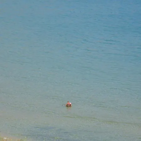 Kalados -beachfront Studios- Lägenhet