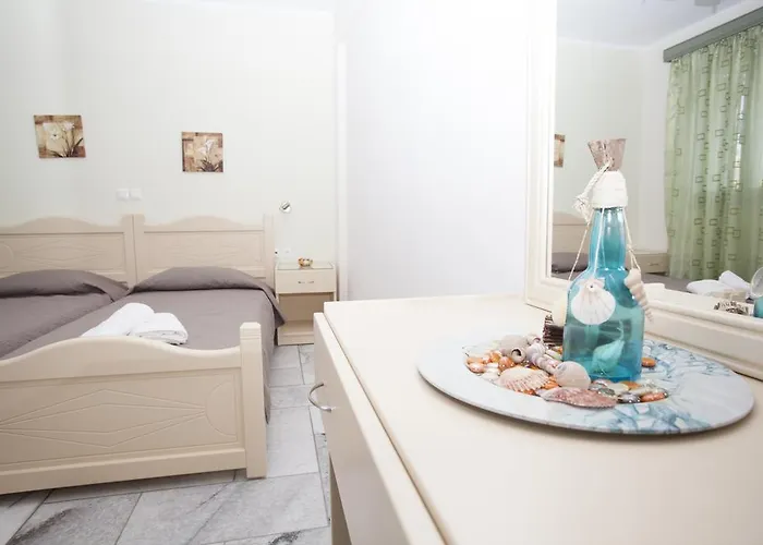 Appartement Kalados -beachfront Studios- *