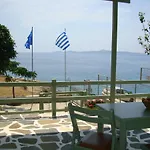 Kalados -beachfront & Restaurant - 아파트 Kalando