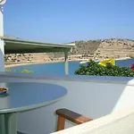 Kalados -beachfront & Restaurant - 아파트 Kalando
