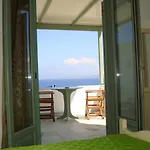 Kalados -beachfront & Restaurant - *