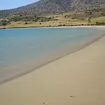 Kalados -beachfront & Restaurant - 아파트 *