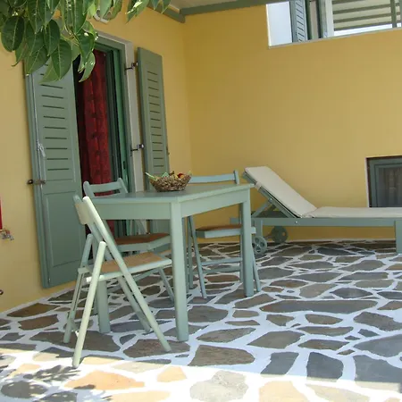 Kalados -beachfront Studios- * Kalando