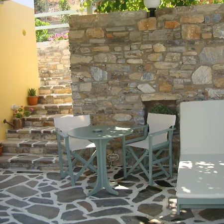 Apartment Kalados -beachfront Studios- *