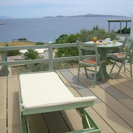 Apartment Kalados -beachfront Studios-