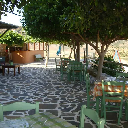 Kalados -beachfront Studios- Апартаменты