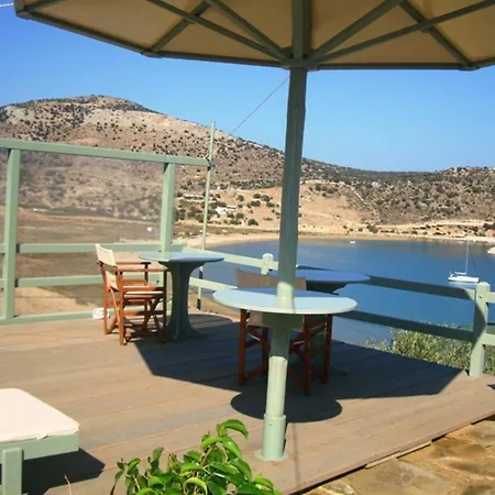 Kalados -beachfront Studios- Апартаменты