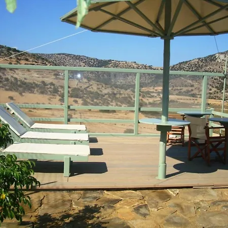 Kalados -beachfront Studios- Apartment